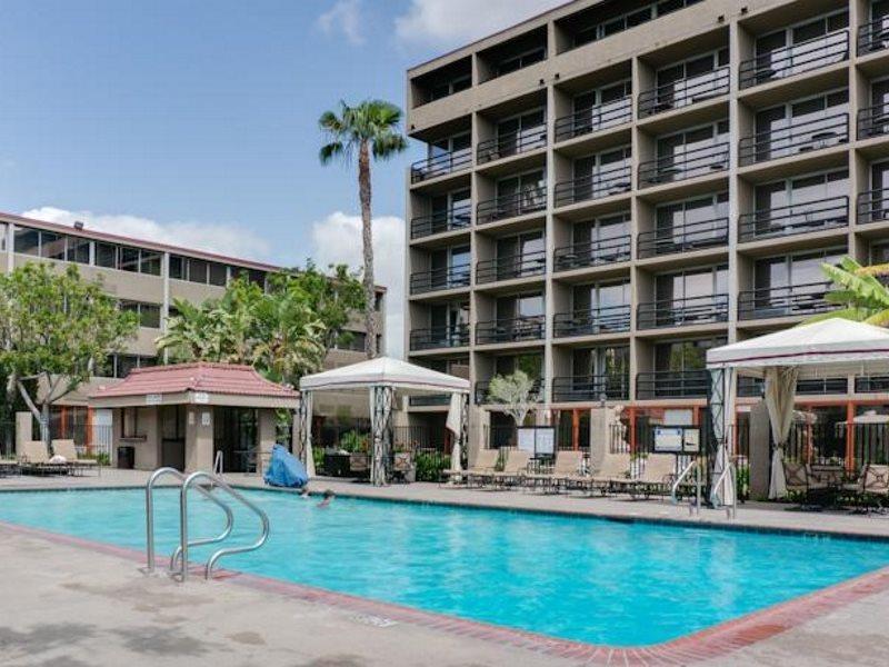 Howard Johnson by Wyndham Fullerton/Anaheim Conference Cntr Exterior foto